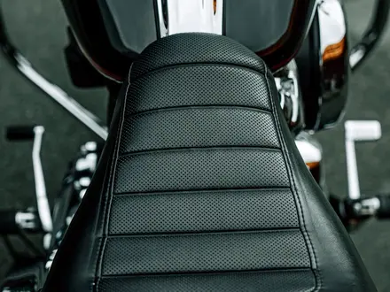 Harley-Davidson  Low Rider 2018 года за 10 500 000 тг. в Алматы – фото 20