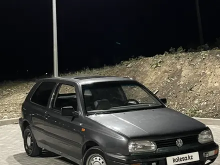 Volkswagen Golf 1993 года за 1 000 000 тг. в Караганда