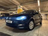 Volkswagen Polo 2016 года за 6 200 000 тг. в Алматы – фото 2