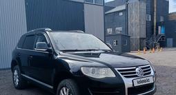 Volkswagen Touareg 2008 года за 5 700 000 тг. в Астана – фото 3