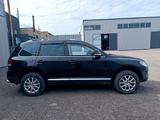 Volkswagen Touareg 2008 года за 5 700 000 тг. в Астана – фото 5