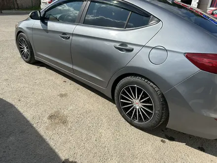 Hyundai Elantra 2016 года за 5 000 000 тг. в Кокшетау – фото 4