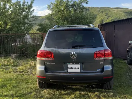 Volkswagen Touareg 2004 года за 5 500 000 тг. в Усть-Каменогорск – фото 8