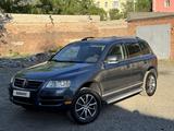 Volkswagen Touareg 2004 годаүшін5 500 000 тг. в Усть-Каменогорск