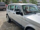 ВАЗ (Lada) Lada 2131 (5-ти дверный) 2015 годаүшін2 800 000 тг. в Атырау – фото 3