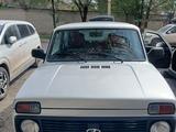ВАЗ (Lada) Lada 2131 (5-ти дверный) 2015 годаүшін2 800 000 тг. в Атырау – фото 2