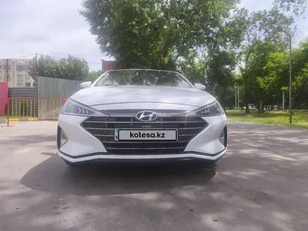 Hyundai Elantra 2019 года за 8 000 000 тг. в Алматы – фото 2