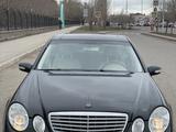 Mercedes-Benz E 320 2005 годаүшін4 200 000 тг. в Астана – фото 2