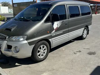 Hyundai Starex