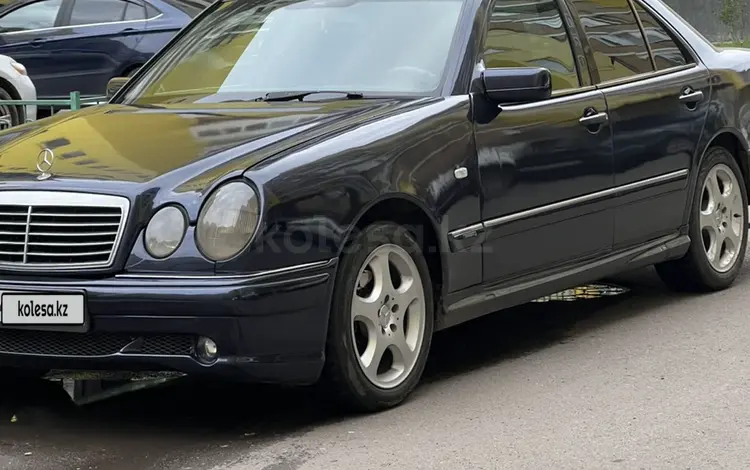 Mercedes-Benz E 320 1999 годаүшін3 500 000 тг. в Астана