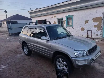 Toyota RAV4 1998 года за 4 000 000 тг. в Кызылорда – фото 2