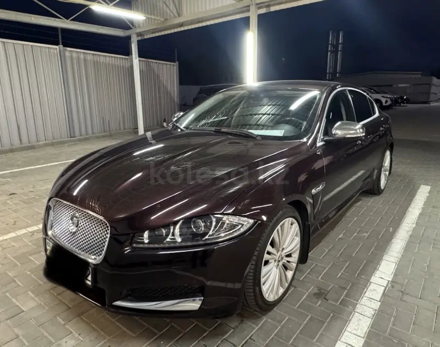 Jaguar XF, 2013
