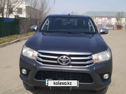 Toyota Hilux 2015 года за 10 700 000 тг. в Алматы – фото 2