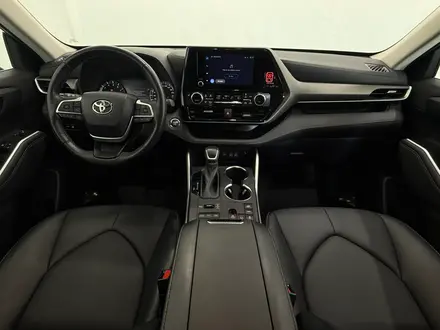 Toyota Highlander Prestige 2023 года за 27 500 000 тг. в Астана – фото 8