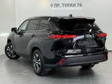 Toyota Highlander Prestige 2023 года за 27 500 000 тг. в Астана – фото 2