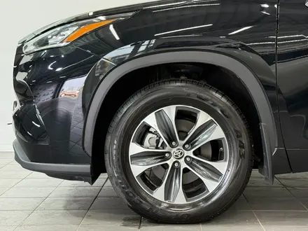 Toyota Highlander Prestige 2023 года за 27 500 000 тг. в Астана – фото 18