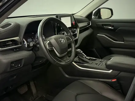 Toyota Highlander Prestige 2023 года за 27 500 000 тг. в Астана – фото 15