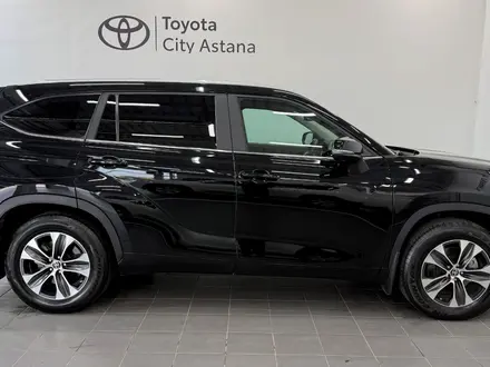 Toyota Highlander Prestige 2023 года за 27 500 000 тг. в Астана – фото 19