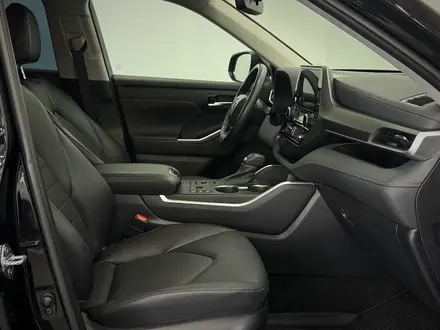 Toyota Highlander Prestige 2023 года за 27 500 000 тг. в Астана – фото 6