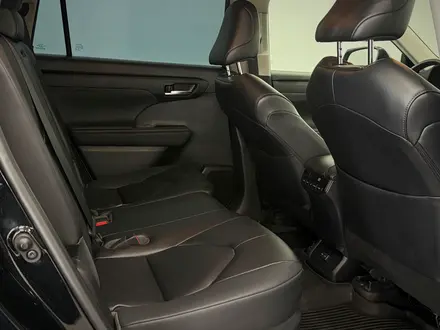 Toyota Highlander Prestige 2023 года за 27 500 000 тг. в Астана – фото 7