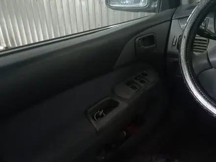 Mitsubishi Lancer 2002 года за 1 650 000 тг. в Алматы – фото 6