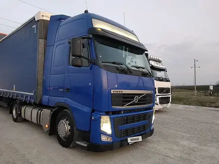 Volvo  FH 2013 года за 30 000 000 тг. в Тараз – фото 2