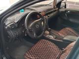 Mercedes-Benz C 180 2001 годаfor3 100 000 тг. в Тараз – фото 4