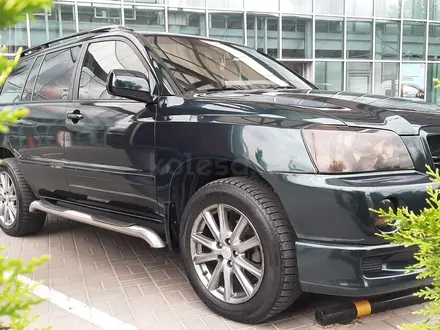 Toyota Highlander 2001 года за 6 500 000 тг. в Алматы – фото 2