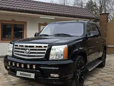 Cadillac Escalade, 2004