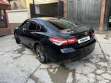 Toyota Camry 2018 годаүшін10 900 000 тг. в Шымкент – фото 4