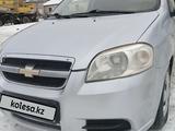 Chevrolet Aveo 2013 года за 3 300 000 тг. в Актобе – фото 2