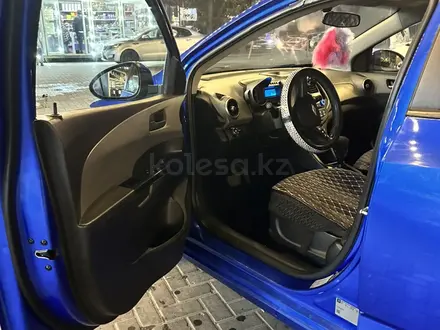 Chevrolet Aveo 2013 года за 3 400 000 тг. в Алматы – фото 3