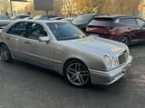 Mercedes-Benz E 420 1997 годаfor9 900 000 тг. в Алматы