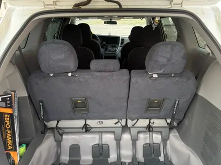 Toyota Sienna 2017 года за 15 200 000 тг. в Атырау – фото 10