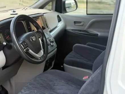 Toyota Sienna 2017 года за 15 200 000 тг. в Атырау – фото 7