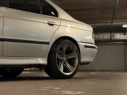 BMW 528 1997 года за 2 800 000 тг. в Алматы – фото 3