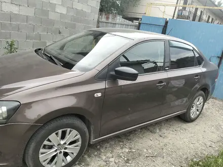 Volkswagen Polo 2014 года за 3 000 000 тг. в Алматы – фото 2
