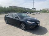 Toyota Camry 2016 года за 10 200 000 тг. в Атырау – фото 3