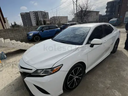 Toyota Camry 2018 года за 11 500 000 тг. в Атырау – фото 5