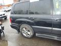 Дверь двери стекло дверей на Toyota LC Lexus LX 470 за 1 233 тг. в Актау