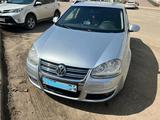 Volkswagen Jetta 2007 года за 4 250 000 тг. в Астана – фото 2