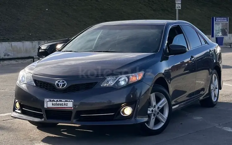 Toyota Camry 2014 года за 5 800 000 тг. в Жанаозен
