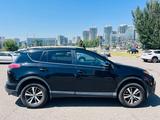 Toyota RAV4 2016 годаүшін9 200 000 тг. в Алматы – фото 2