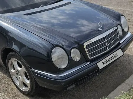 Mercedes-Benz E 230 1997 года за 2 300 000 тг. в Алматы – фото 5