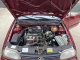 Volkswagen Golf 1997 годаүшін2 200 000 тг. в Шымкент – фото 4