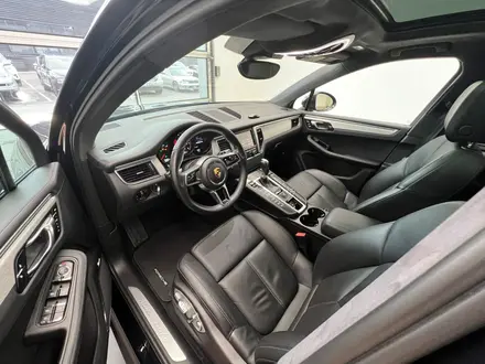 Porsche Macan 2014 года за 23 490 000 тг. в Алматы – фото 16