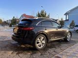 Infiniti QX70 2015 года за 10 550 000 тг. в Астана – фото 4