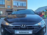 Hyundai Elantra 2018 годаүшін7 000 000 тг. в Уральск – фото 2