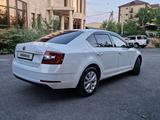 Skoda Octavia 2018 года за 8 300 000 тг. в Шымкент – фото 4