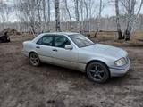 Mercedes-Benz C 220 1995 года за 2 100 000 тг. в Петропавловск – фото 2